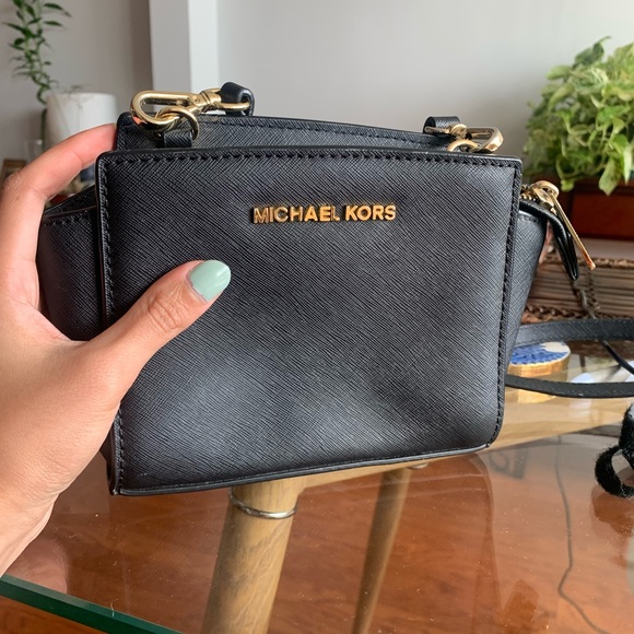 Michael Kors Black Leather Mini Cross Body Purse. - Picture 4 of 5
